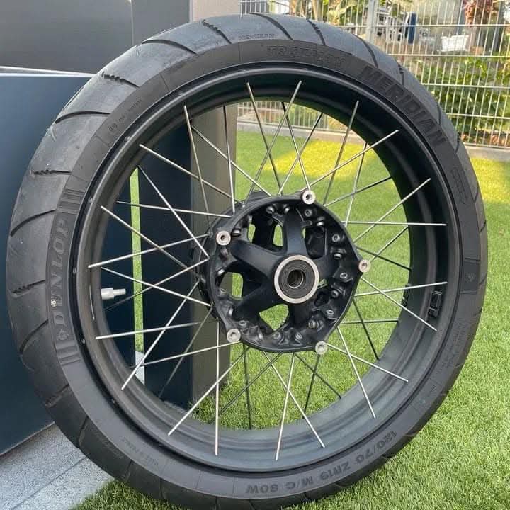 Front Wheel (19″ black cross-spoke - Image 5