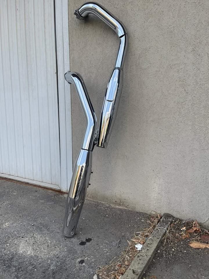 Original Honda Shadow VT 600 Mufflers – OEM Exhaust Set - Image 2