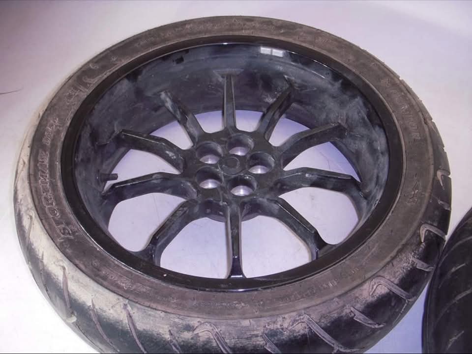 2014–2015 Honda GL1800C Valkyrie OEM Front & Rear Rims - Image 2