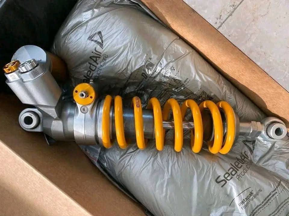 Öhlins TTX Shock Absorber for BMW S1000RR K67 (2019+) – Alpha Racing - Image 3