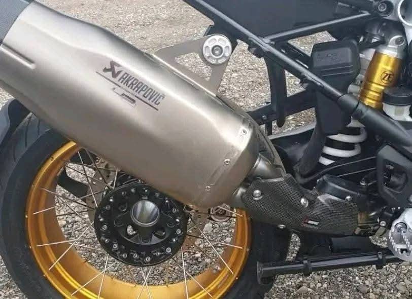Akrapovic Titanium Exhaust for BMW GS RI200 / RI250 - Image 4