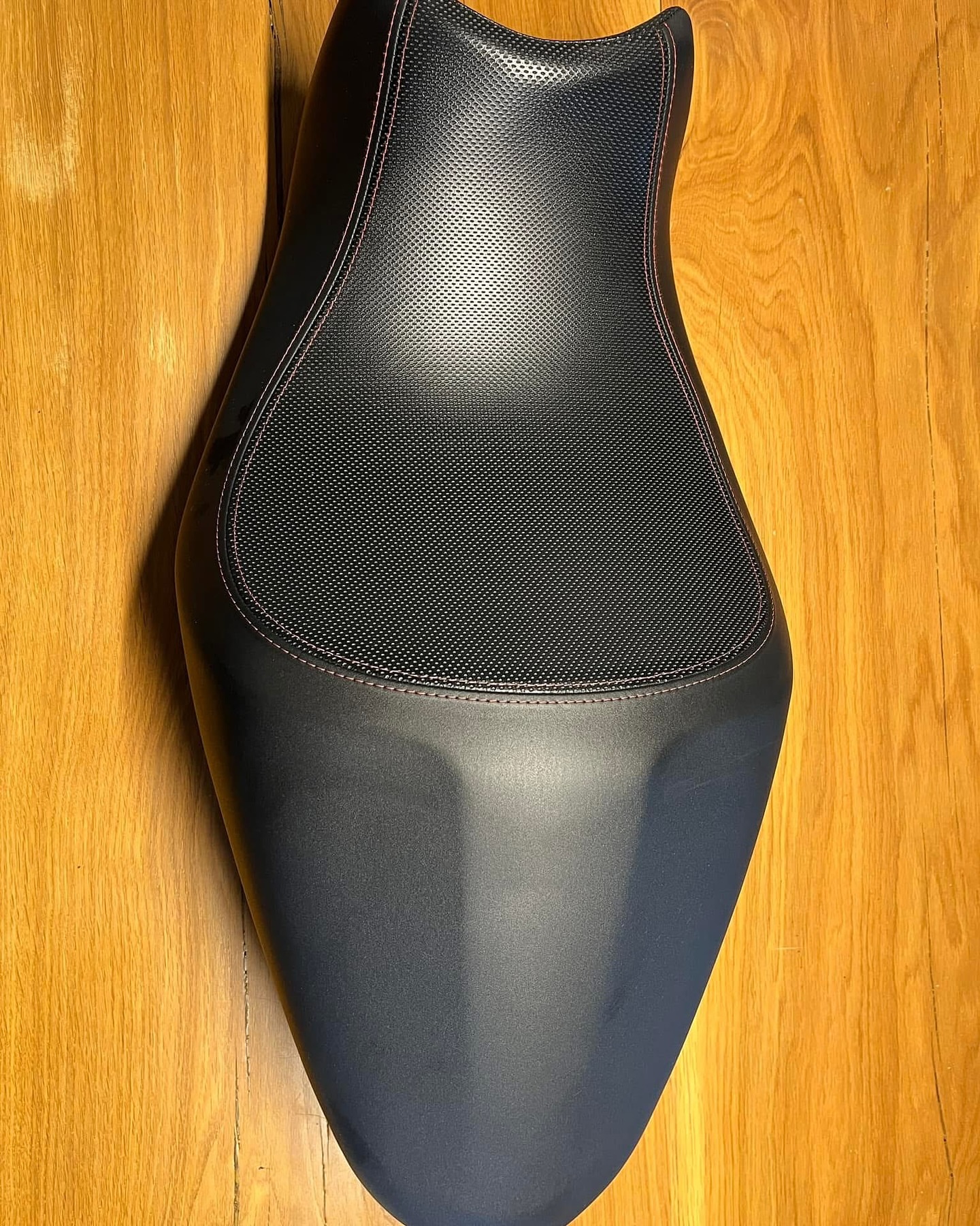 Ducati Performance Low Rider Seat –20mm | Fits Hypermotard / Monster Models - Image 2