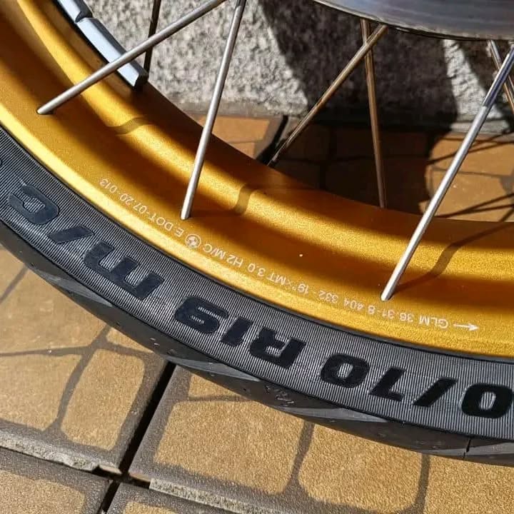 BMW R1200GS / R1250GS Spoked Wheels with Metzeler Karoo 3 Tires - Image 4