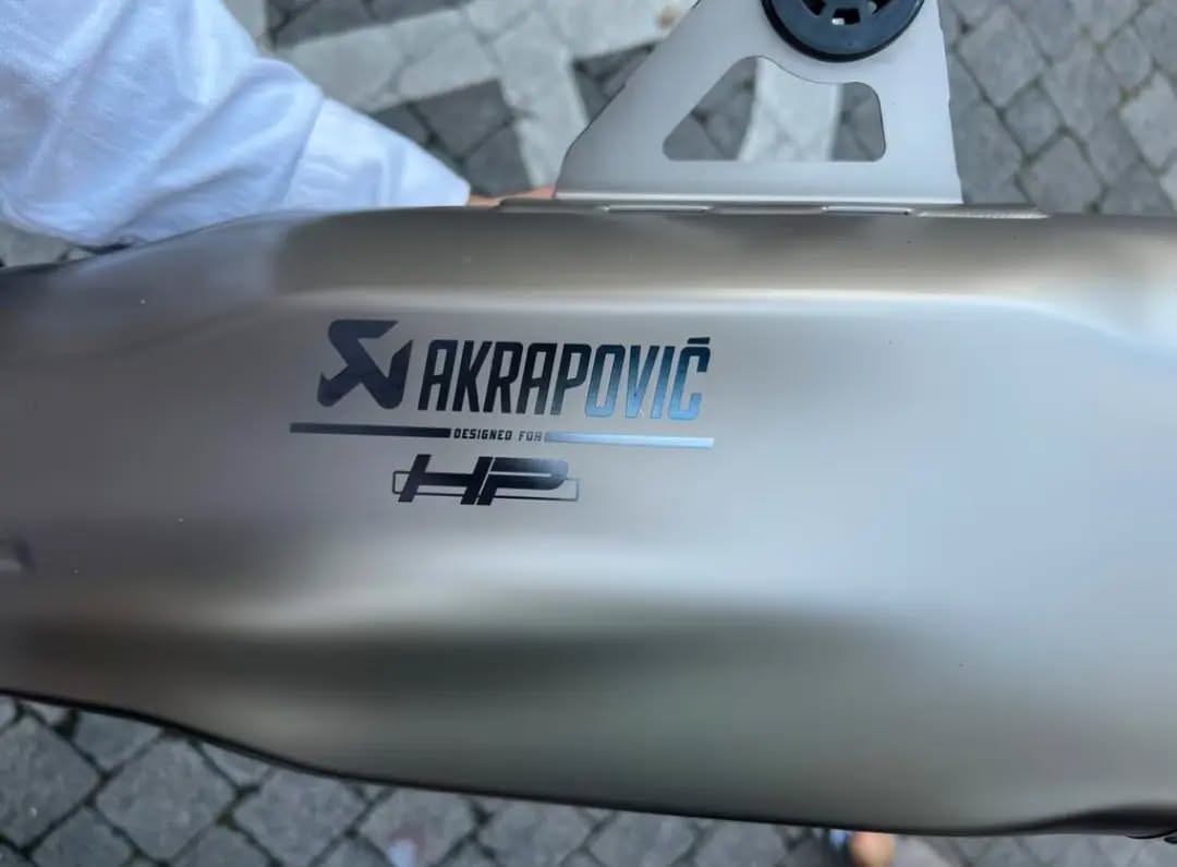 Akrapovič Titanium Carbon Exhaust for BMW R1200GS / R1250GS - Image 3