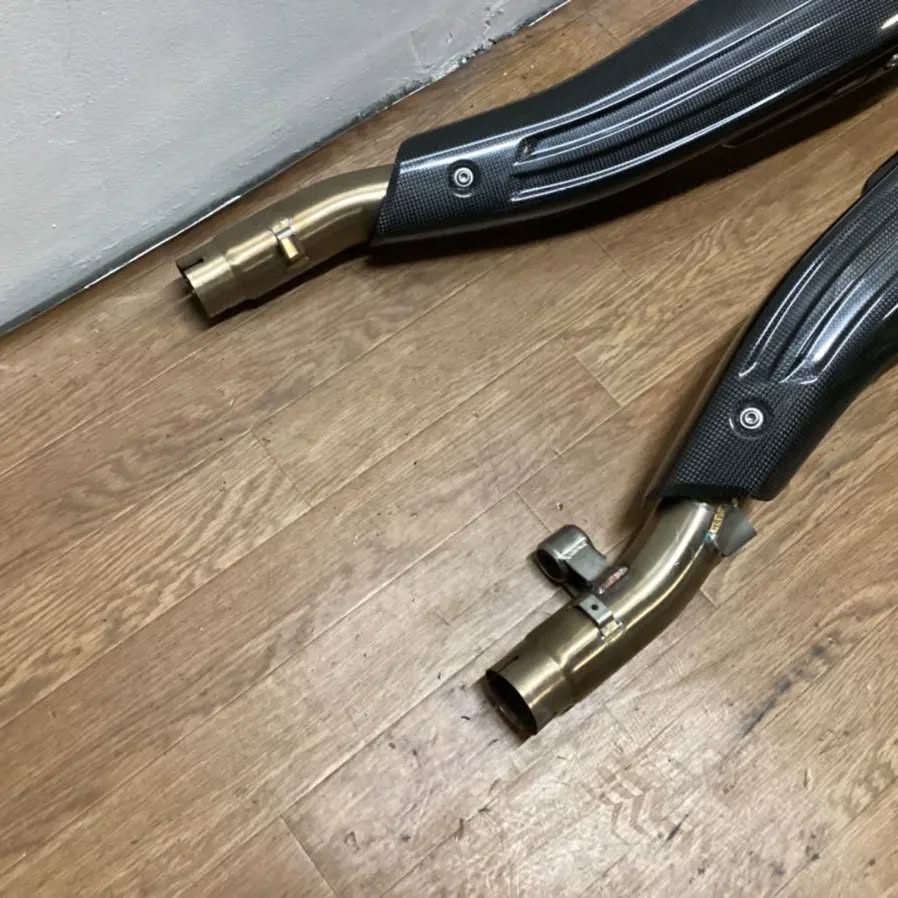 Genuine BMW Option Akrapovič Exhaust – Left & Right Set for BMW K1600 - Image 5