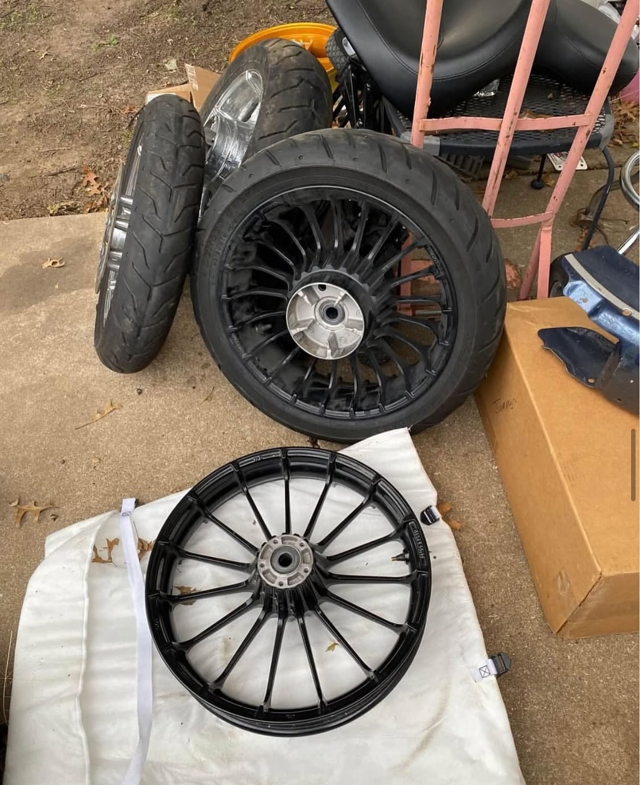 Harley Touring “Talon” Mag Wheels