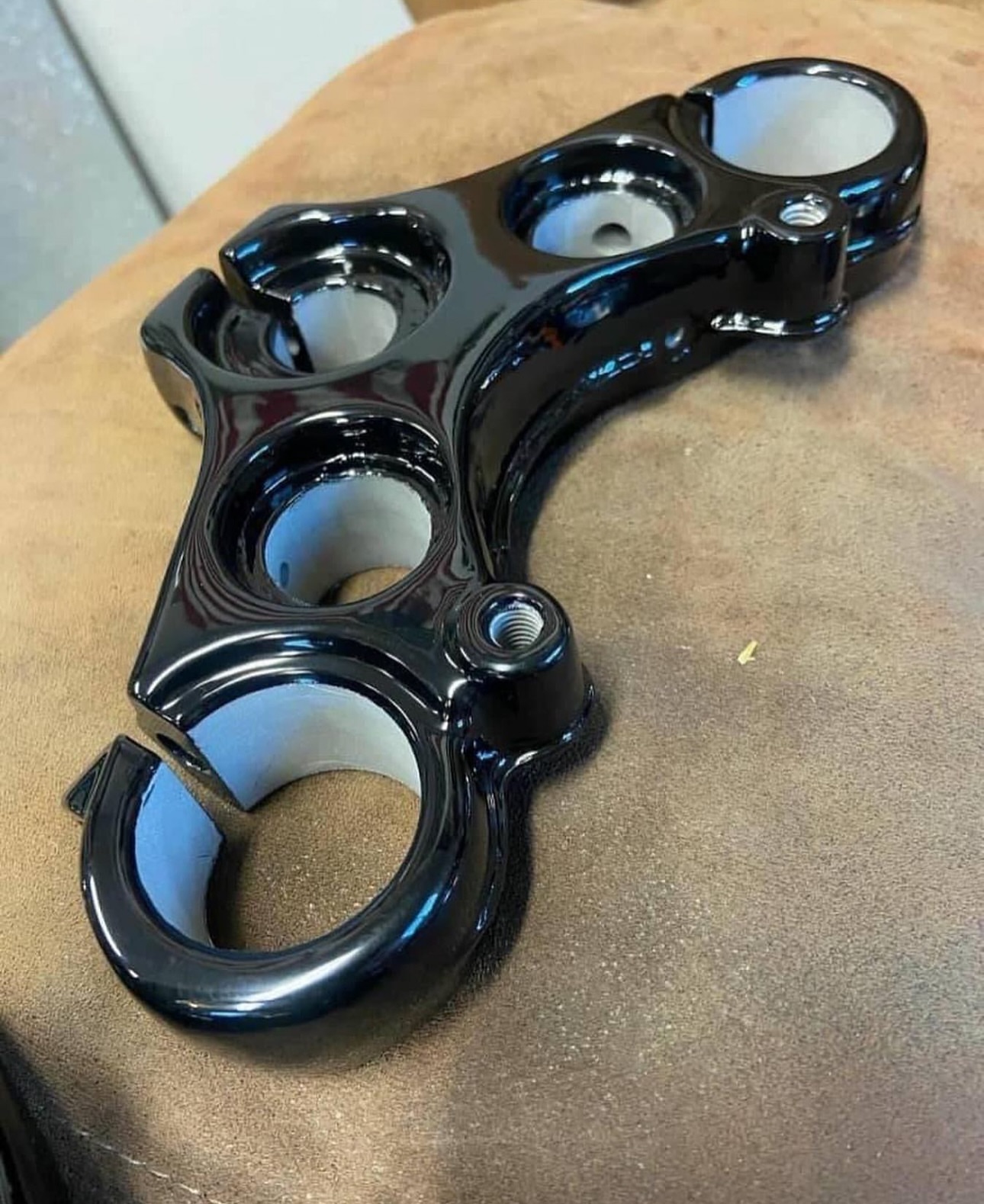 39mm FXR Triple Tree – Fresh Powder Coat - Image 2