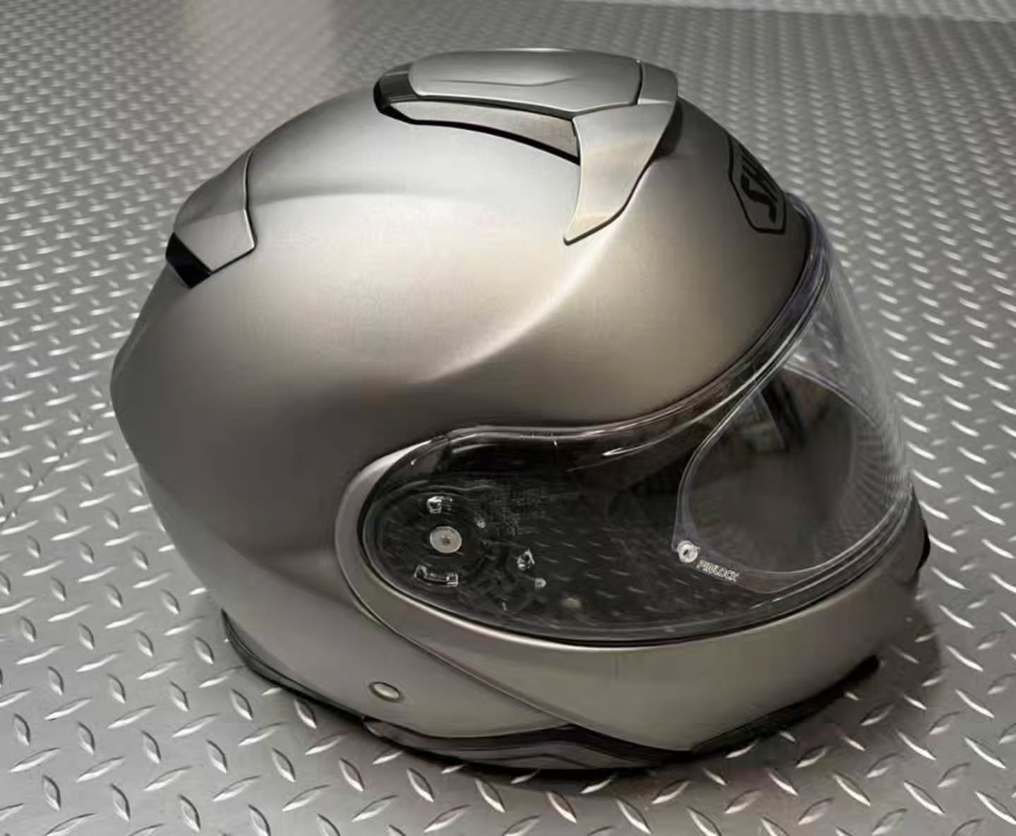 Shoei Neotec II Modular Helmet – Medium Size with Integrated SENA Bluetooth System - Image 4