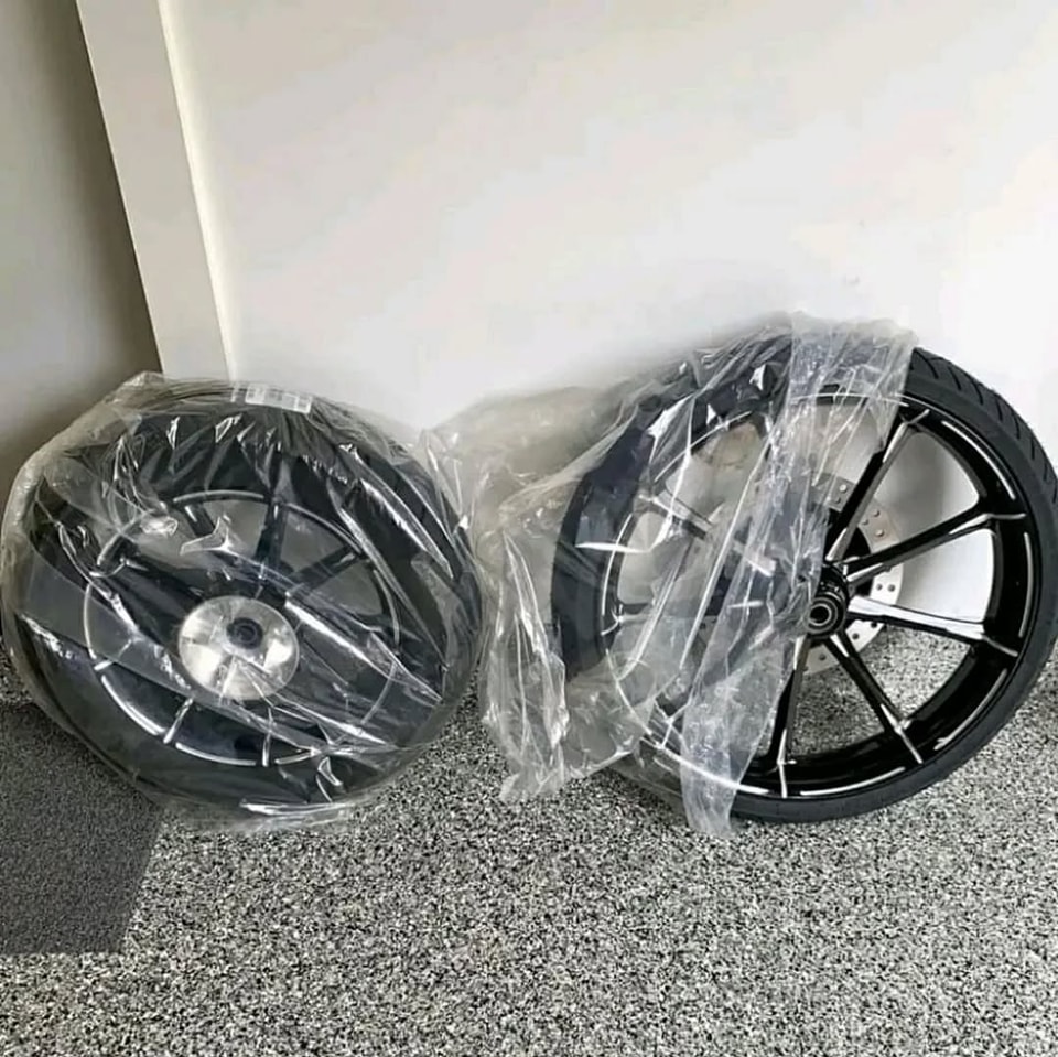 Complete Ion Starkline 23”/16” Wheel & Tire Package – Never Mounted, Fits Harley Touring by