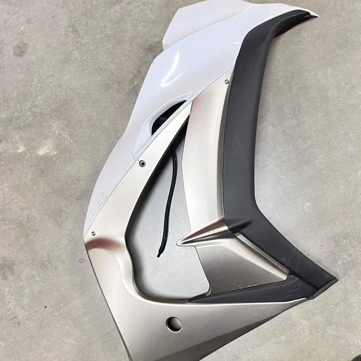 Kawasaki ZX-10R 2016–2020 Nose Fairing + Side Cowlings - Image 3
