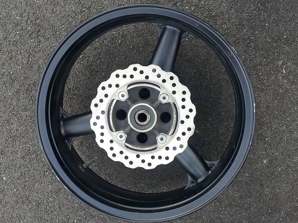 Complete Rear Wheel for Kawasaki Ninja ZX-6R / ZX-10R – OEM Fitment - Image 3
