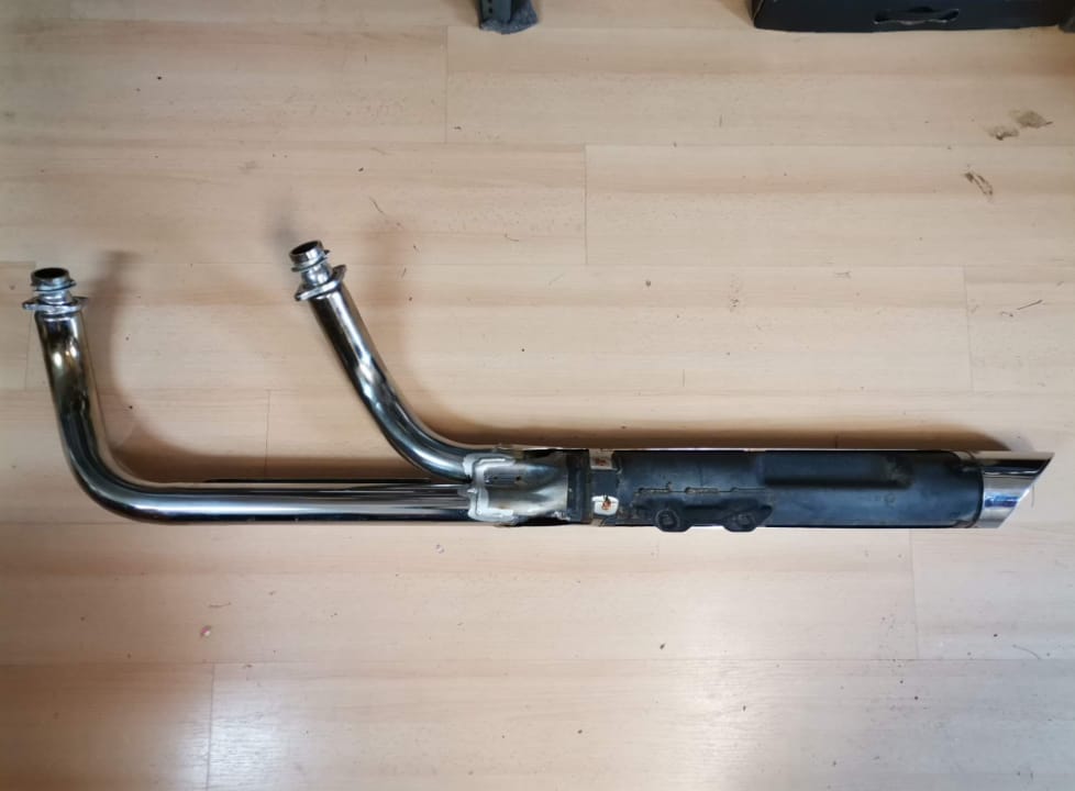 2000 Honda Shadow VT750CD Exhaust - Image 4