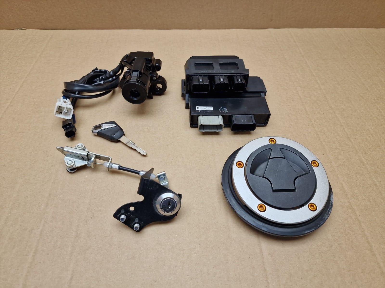 2017 Kawasaki Z1000 CDI, key, and ignition switch